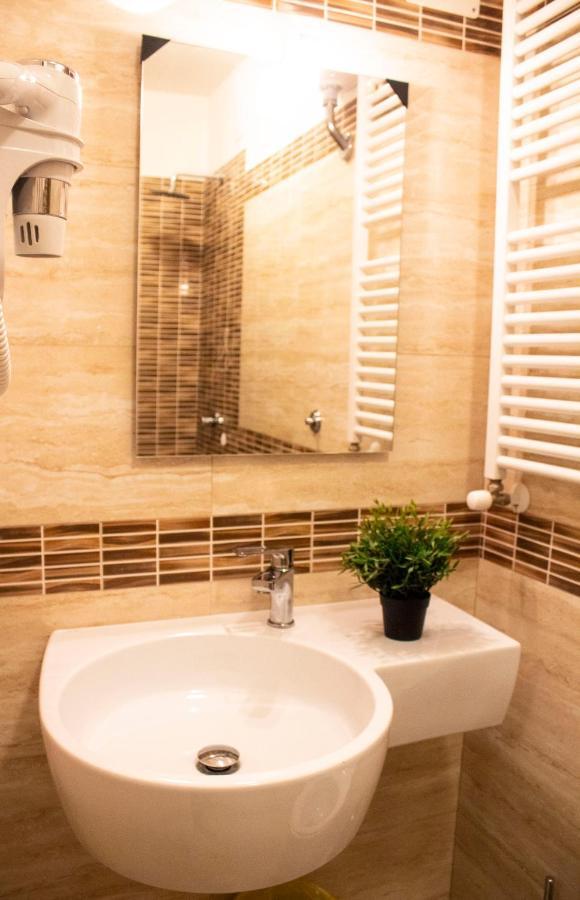 روما Hotel Capri المظهر الخارجي الصورة